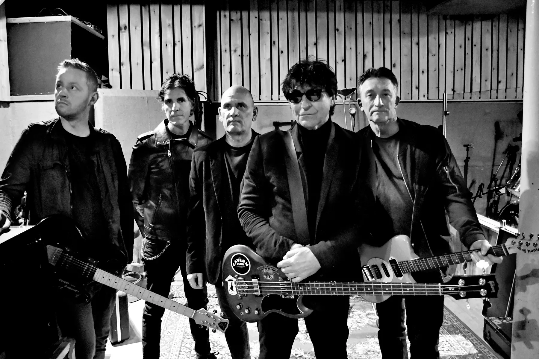 Weekly 🔥 Track: The Chameleons - Saviours Are A Dangerous Thing