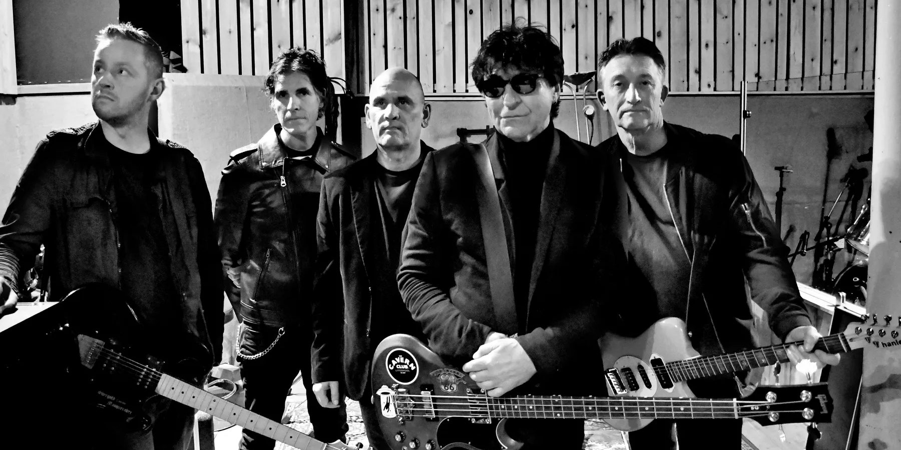 Weekly 🔥 Track: The Chameleons - Saviours Are A Dangerous Thing